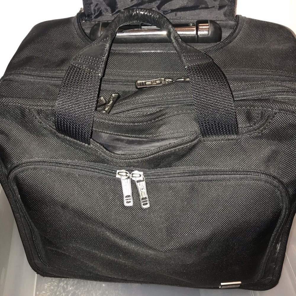 Victorinox 2 wheel Travel Case